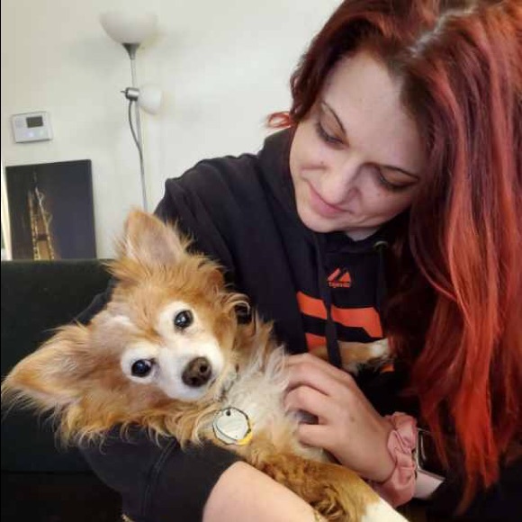 Meet your Posher, Erin - Picture 2 of 2